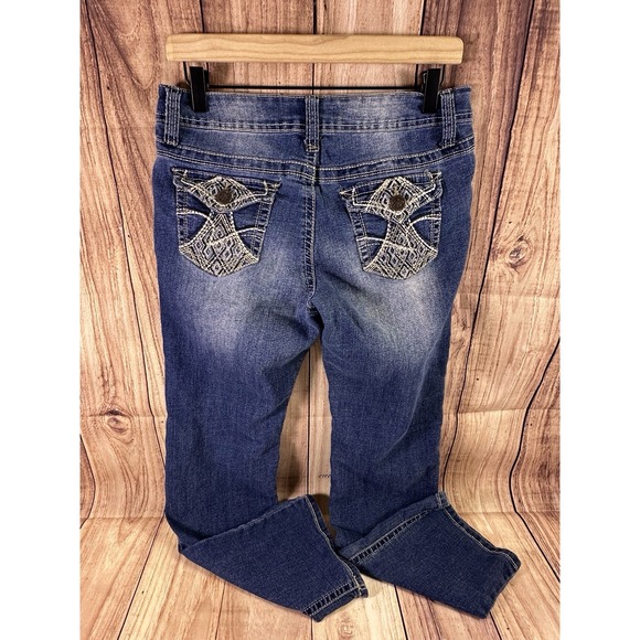 No Boundaries Denim - No Boundaries Women Jean 27W x 30L Size 13 Mid Rise Embroidered Pockets Stretch